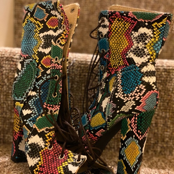 High Quality | NWOT | Gently loved Items - Picture 2 of 4
